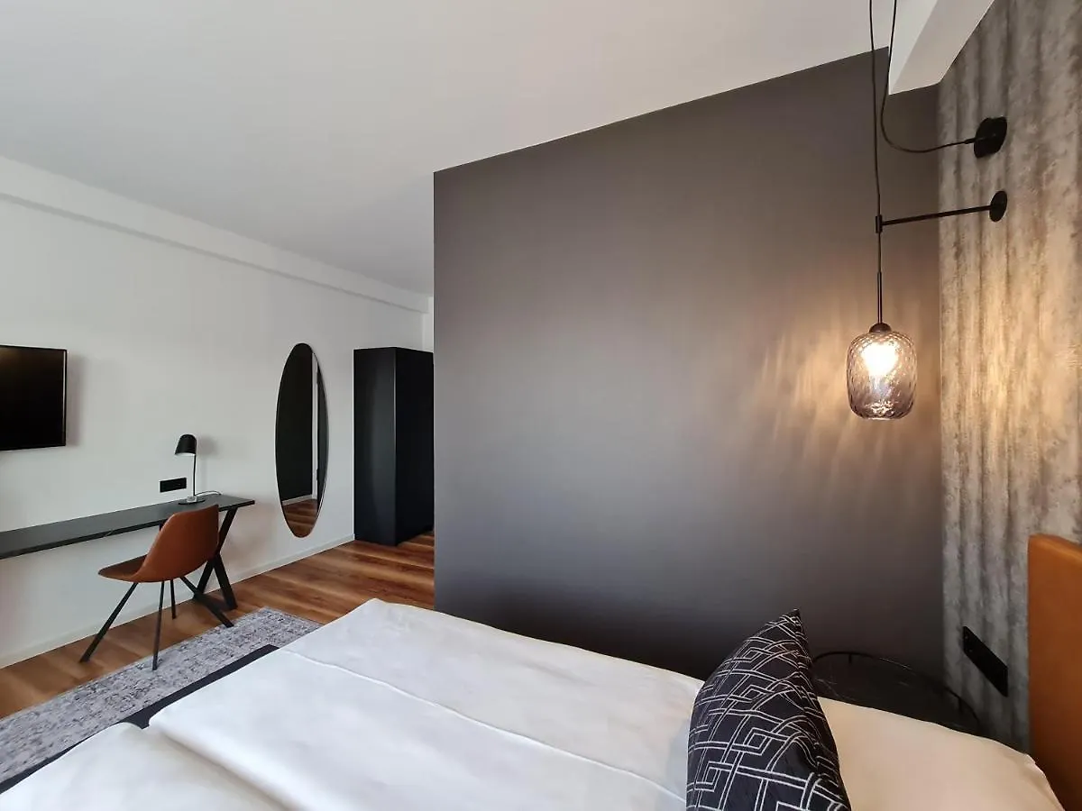 Internationales Studierendenhotel Stuttgart 0*,